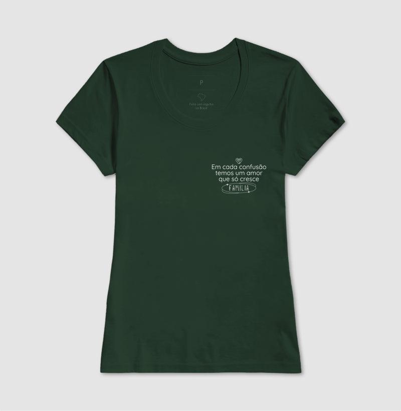 Camiseta Família - Confusão e amor que só cresce