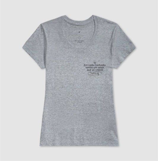 Camiseta Família - Confusão e amor que só cresce