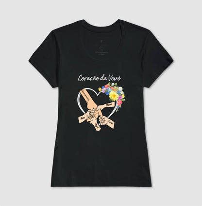 Camiseta Personalizada Coração da Vovó com as mãos dos netos