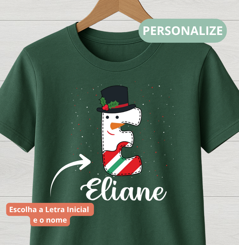 Camiseta Personalizada Natal Letra Inicial Verde e Branca