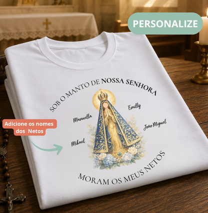 Camiseta Personalizada sob o manto de nossa senhora