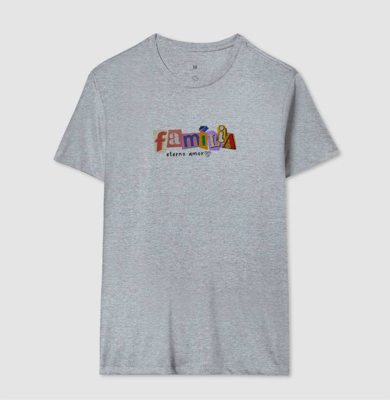 Camiseta Família Letra de Jornal