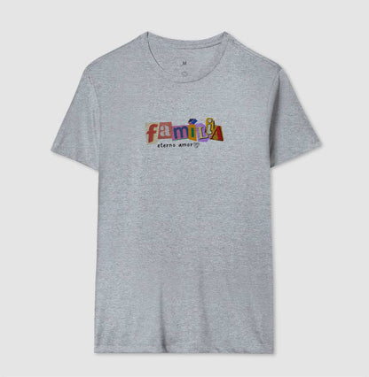Camiseta Família Letra de Jornal