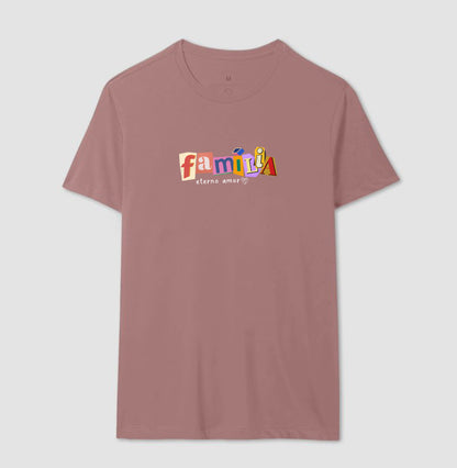 Camiseta Família Letra de Jornal