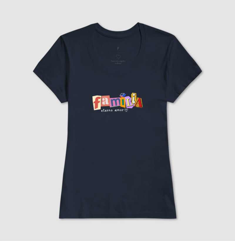Camiseta Família Letra de Jornal