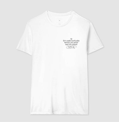 Camiseta Família - Confusão e amor que só cresce