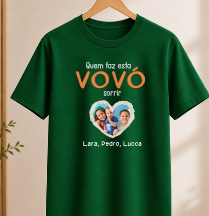 Camiseta Personalizada Quem faz sorrir foto de coração