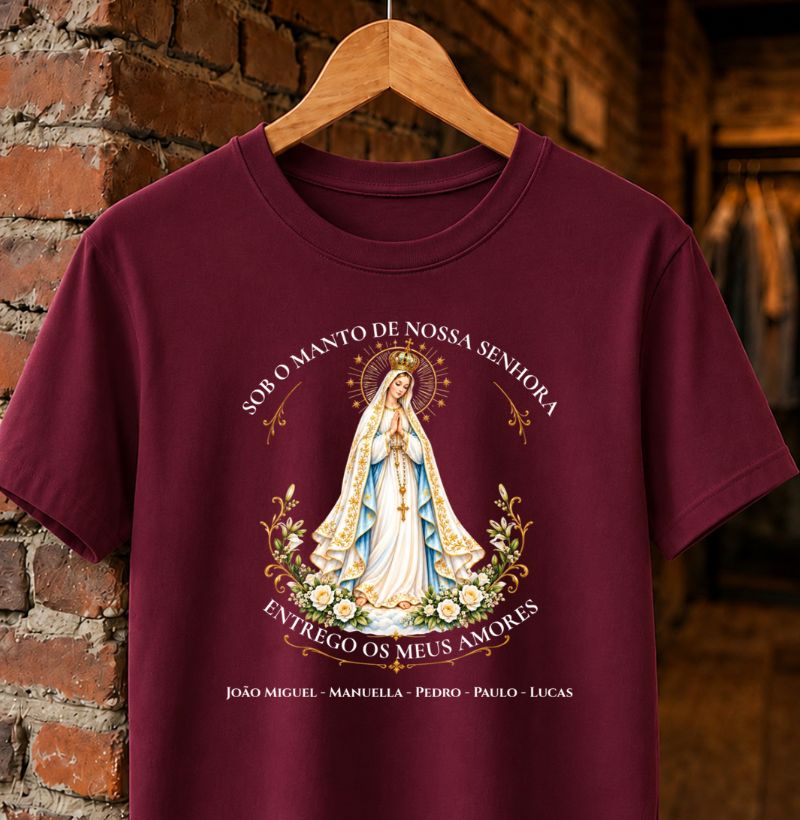 Camiseta Personalizada Sob manto de Nossa Senhora de Fátima