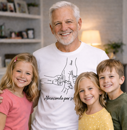 Camiseta personalizada Mãos dadas, abençoado por ser avô