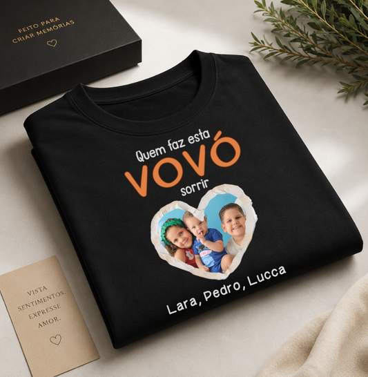 Camiseta Personalizada Quem faz sorrir foto de coração
