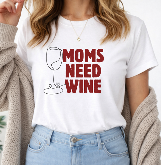 Camiseta Moms Need Wine