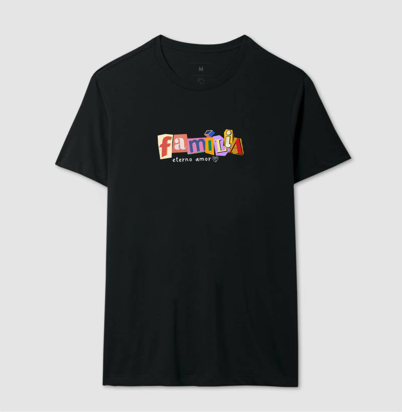 Camiseta Família Letra de Jornal