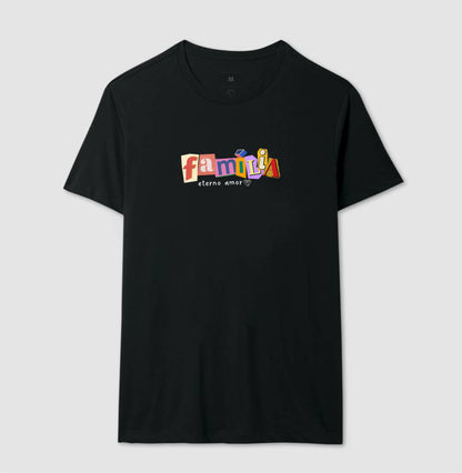 Camiseta Família Letra de Jornal